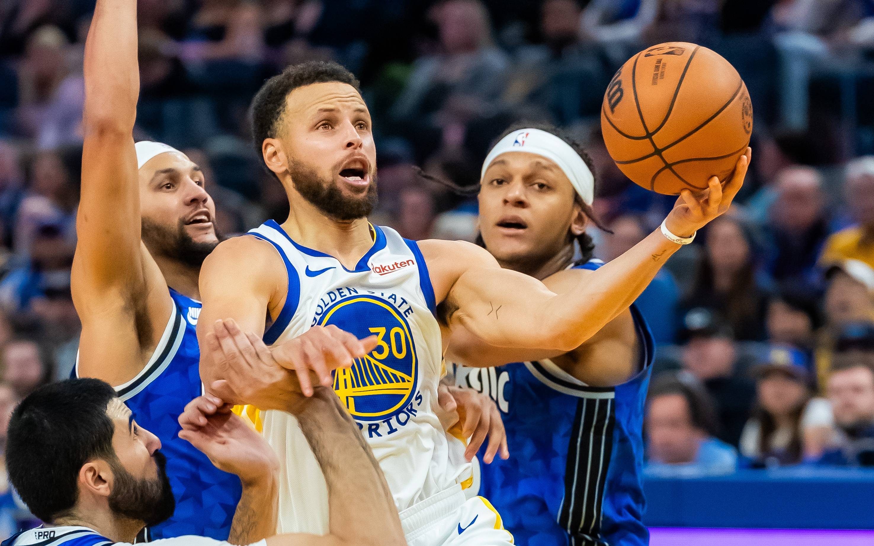 在面对强劲 在面对强劲